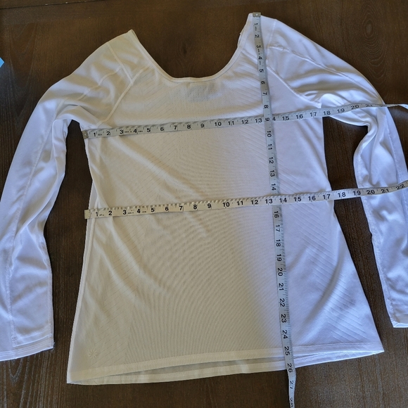 Athleta Semi Sheer Top Sz Medium - Picture 8 of 10
